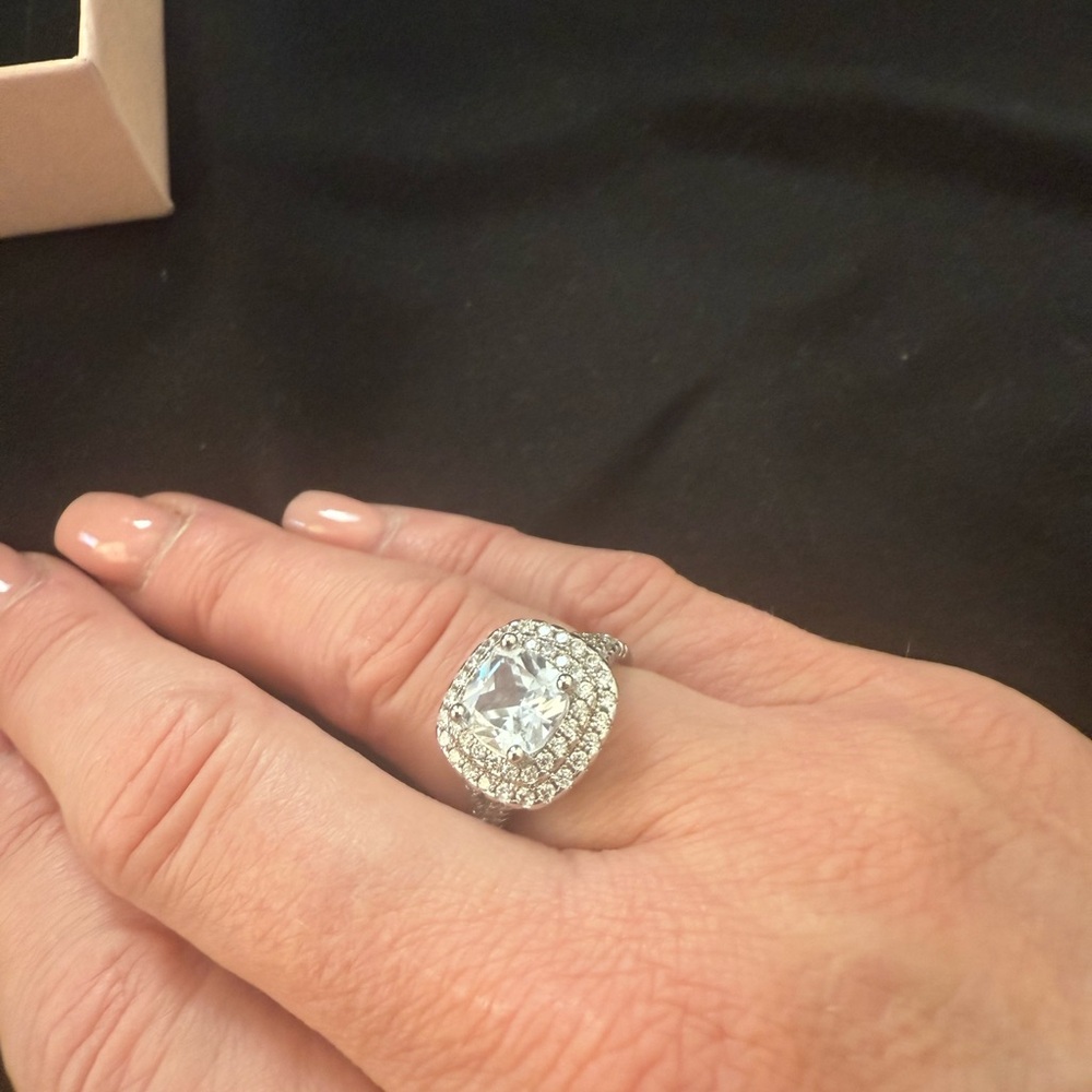 Moisanitte Adjustable Ring Size 6 - image 2